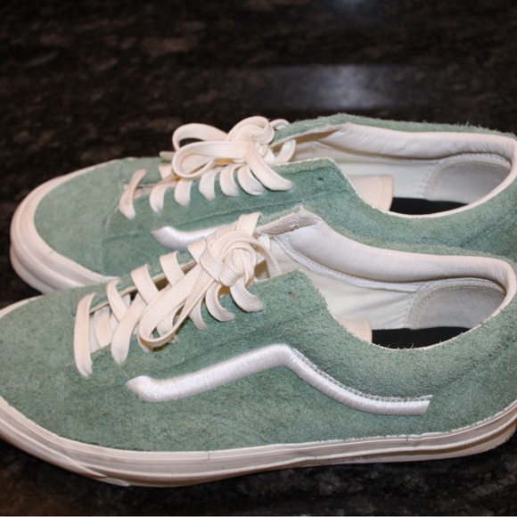 Vans vault - Picture 4 of 4